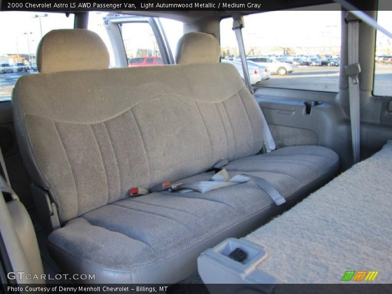  2000 Astro LS AWD Passenger Van Medium Gray Interior