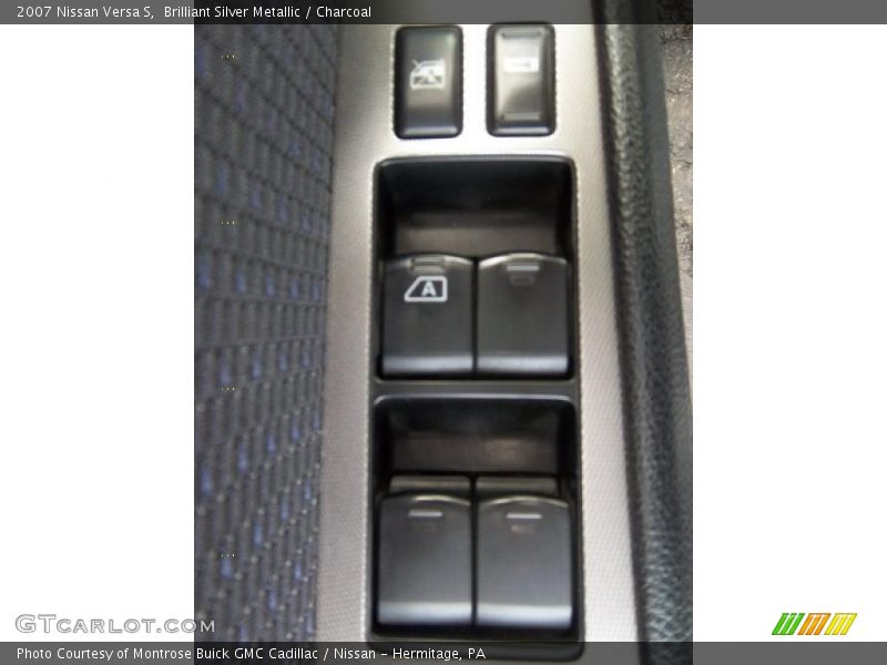 Brilliant Silver Metallic / Charcoal 2007 Nissan Versa S