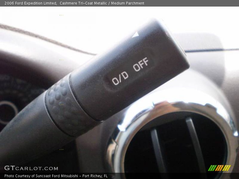 Cashmere Tri-Coat Metallic / Medium Parchment 2006 Ford Expedition Limited