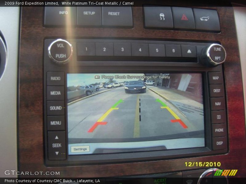 White Platinum Tri-Coat Metallic / Camel 2009 Ford Expedition Limited