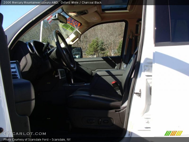 Oxford White / Charcoal Black 2006 Mercury Mountaineer Luxury AWD