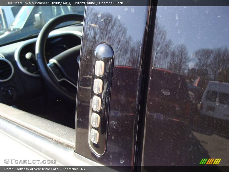 Oxford White / Charcoal Black 2006 Mercury Mountaineer Luxury AWD