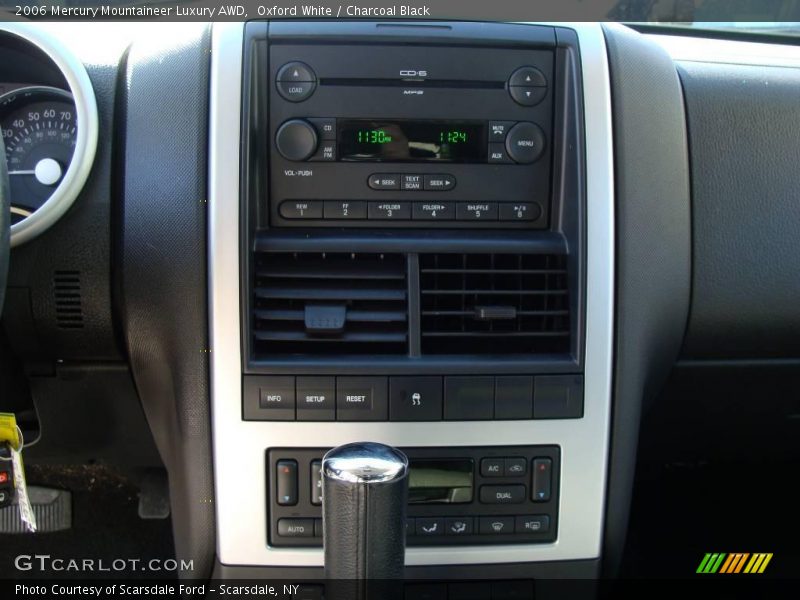 Oxford White / Charcoal Black 2006 Mercury Mountaineer Luxury AWD