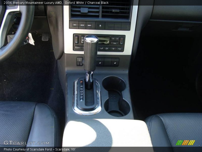 Oxford White / Charcoal Black 2006 Mercury Mountaineer Luxury AWD