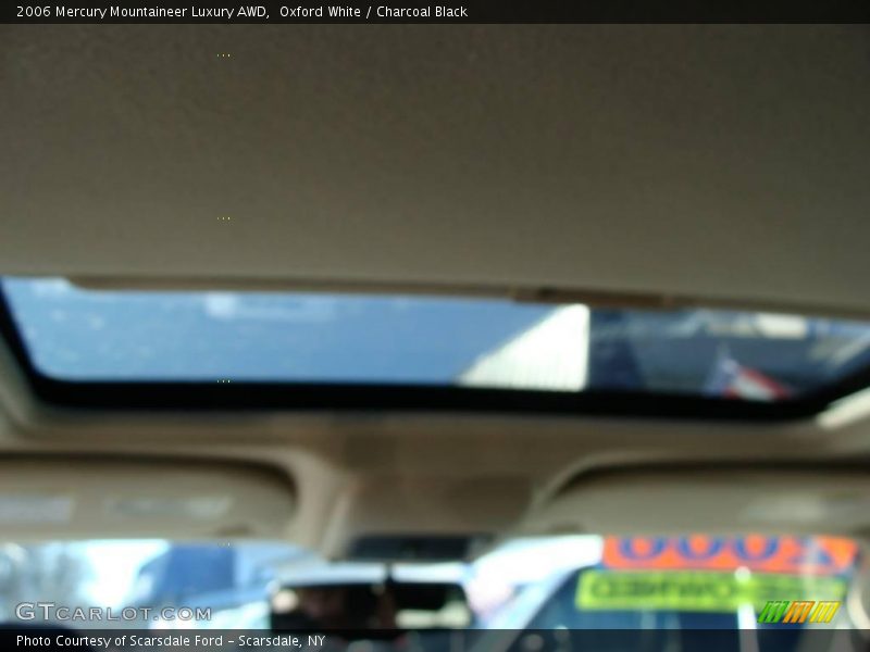 Oxford White / Charcoal Black 2006 Mercury Mountaineer Luxury AWD