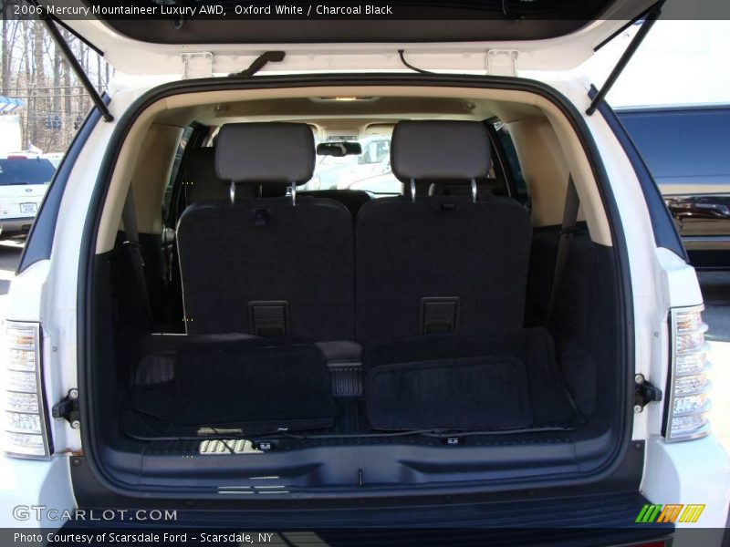 Oxford White / Charcoal Black 2006 Mercury Mountaineer Luxury AWD