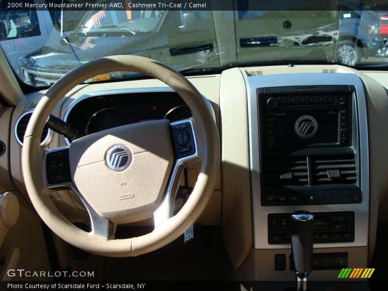 Cashmere Tri-Coat / Camel 2006 Mercury Mountaineer Premier AWD