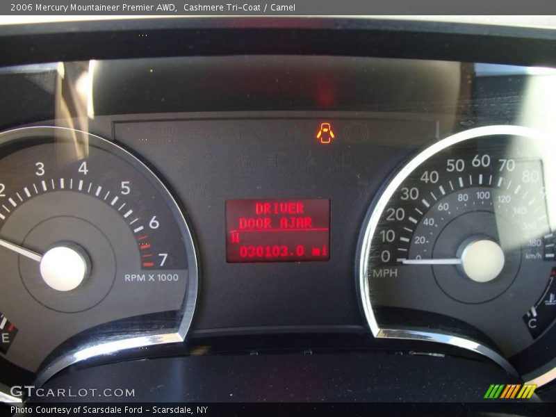 Cashmere Tri-Coat / Camel 2006 Mercury Mountaineer Premier AWD