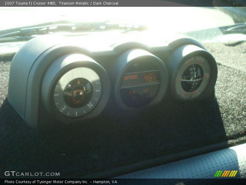 Titanium Metallic / Dark Charcoal 2007 Toyota FJ Cruiser 4WD
