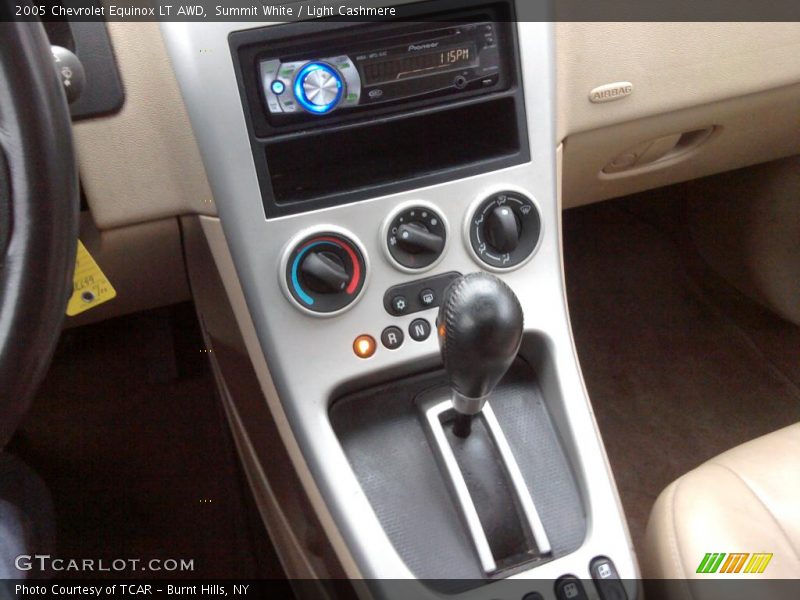 Summit White / Light Cashmere 2005 Chevrolet Equinox LT AWD