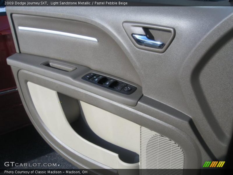 Light Sandstone Metallic / Pastel Pebble Beige 2009 Dodge Journey SXT