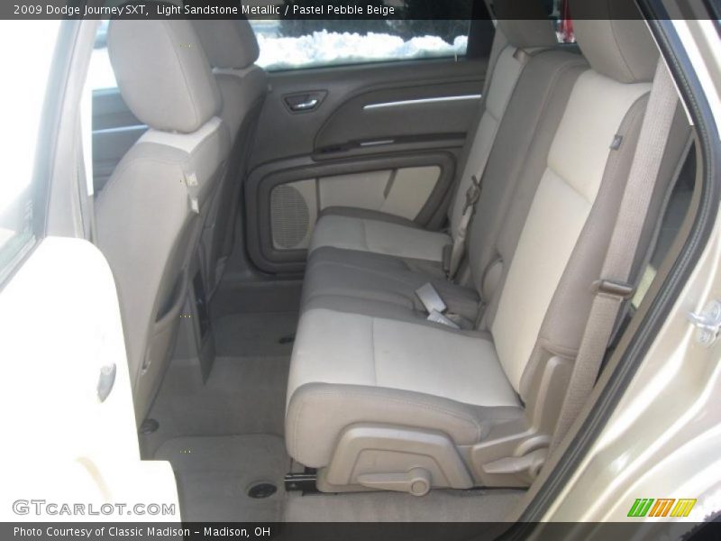 Light Sandstone Metallic / Pastel Pebble Beige 2009 Dodge Journey SXT