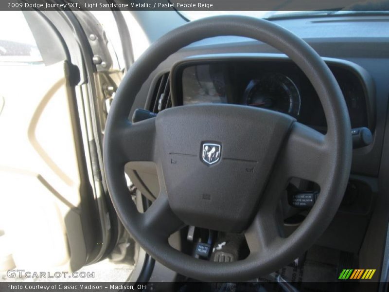 Light Sandstone Metallic / Pastel Pebble Beige 2009 Dodge Journey SXT