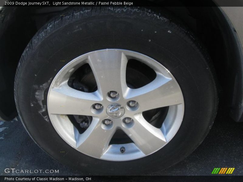 Light Sandstone Metallic / Pastel Pebble Beige 2009 Dodge Journey SXT