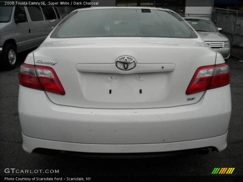 Super White / Dark Charcoal 2008 Toyota Camry SE