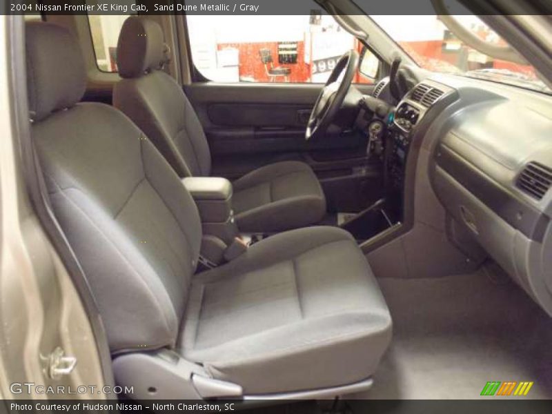 Sand Dune Metallic / Gray 2004 Nissan Frontier XE King Cab