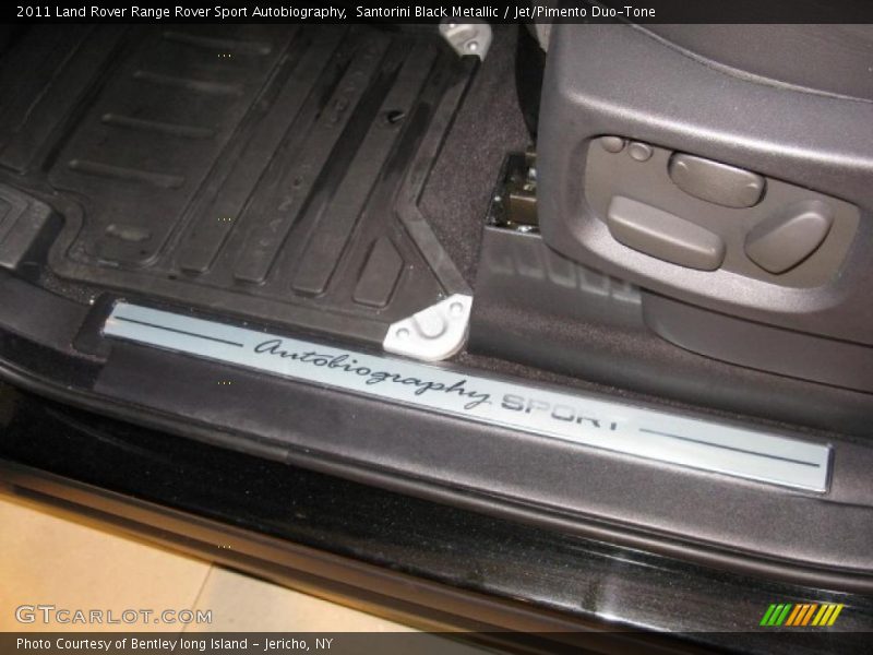  2011 Range Rover Sport Autobiography Logo
