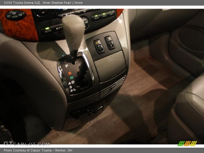 Silver Shadow Pearl / Stone 2009 Toyota Sienna XLE