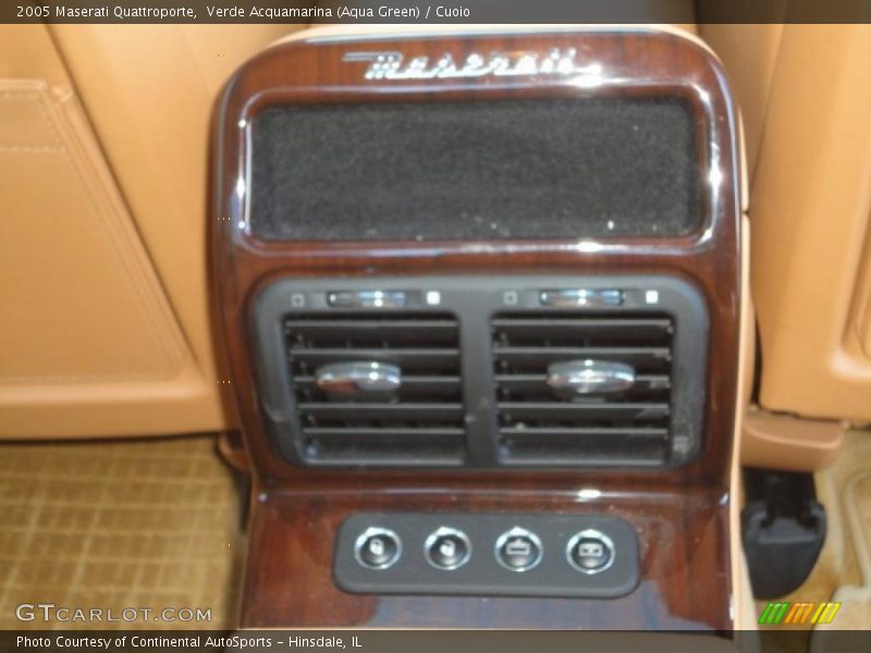 Verde Acquamarina (Aqua Green) / Cuoio 2005 Maserati Quattroporte