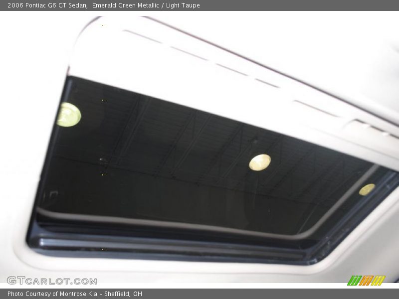 Emerald Green Metallic / Light Taupe 2006 Pontiac G6 GT Sedan