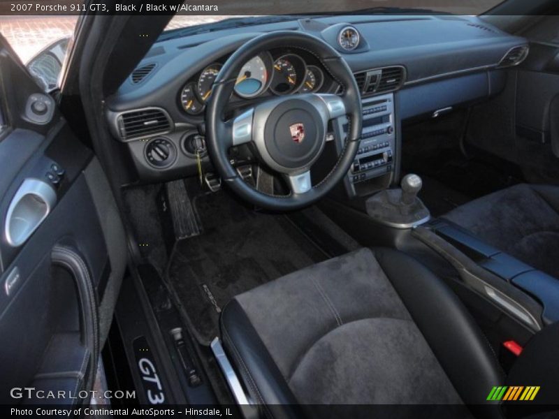 Dashboard of 2007 911 GT3