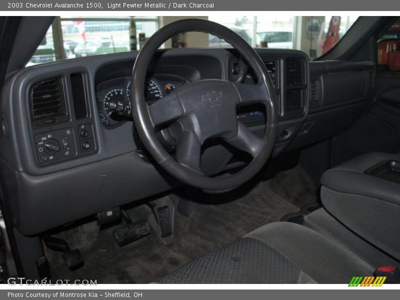 Light Pewter Metallic / Dark Charcoal 2003 Chevrolet Avalanche 1500