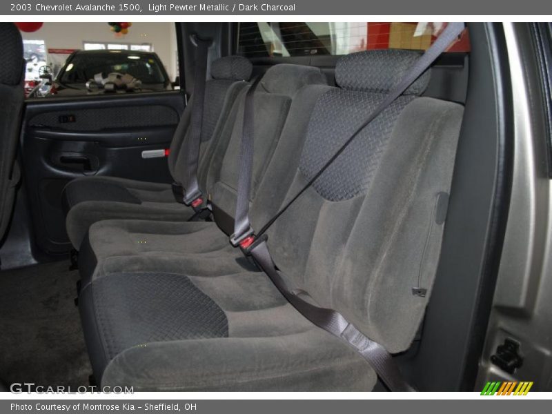 Light Pewter Metallic / Dark Charcoal 2003 Chevrolet Avalanche 1500