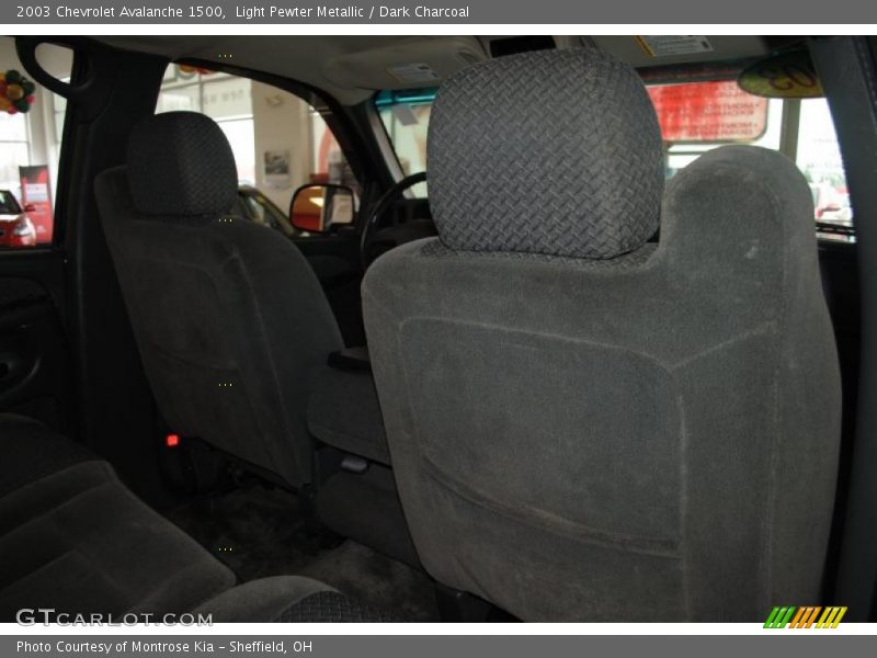 Light Pewter Metallic / Dark Charcoal 2003 Chevrolet Avalanche 1500