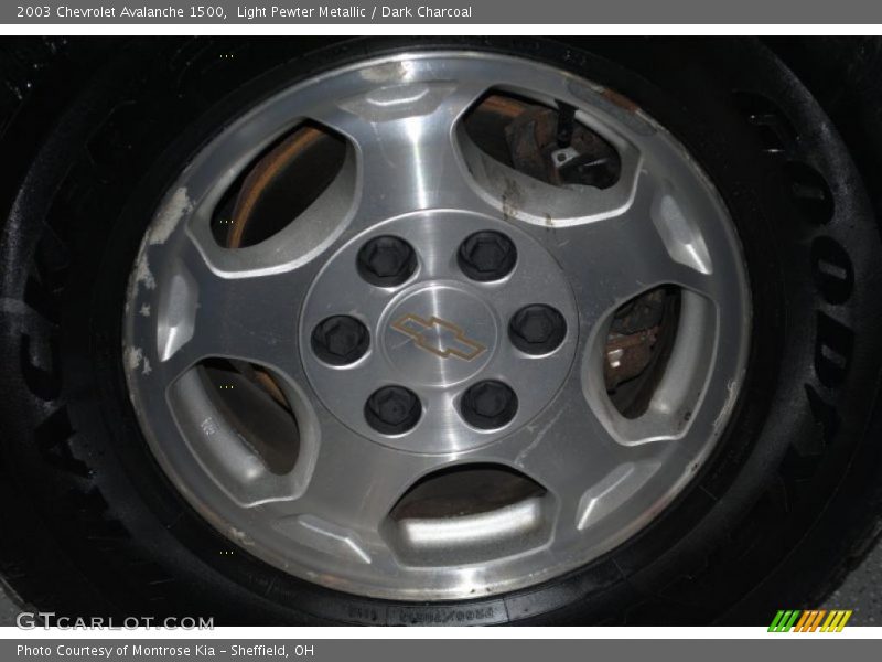 Light Pewter Metallic / Dark Charcoal 2003 Chevrolet Avalanche 1500