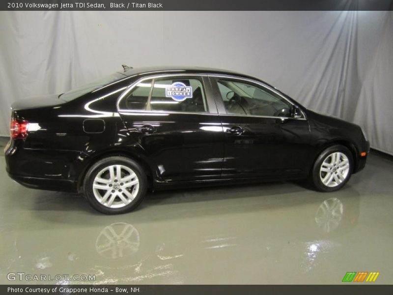 Black / Titan Black 2010 Volkswagen Jetta TDI Sedan