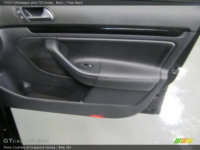 Black / Titan Black 2010 Volkswagen Jetta TDI Sedan