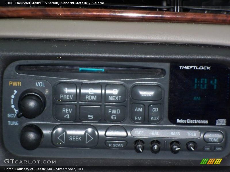 Controls of 2000 Malibu LS Sedan