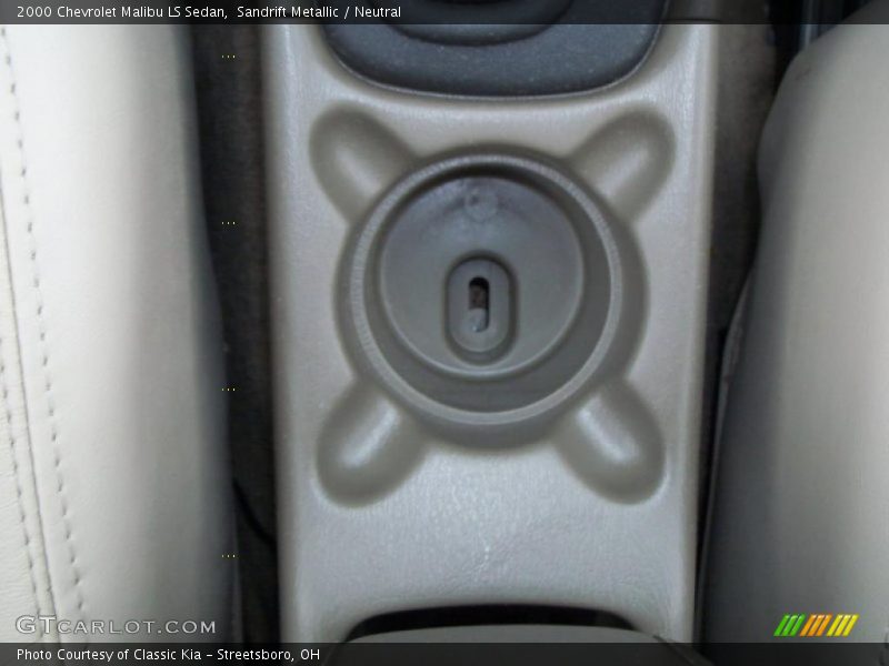 Sandrift Metallic / Neutral 2000 Chevrolet Malibu LS Sedan