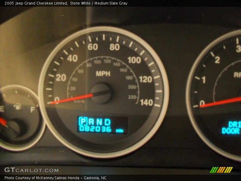 Stone White / Medium Slate Gray 2005 Jeep Grand Cherokee Limited