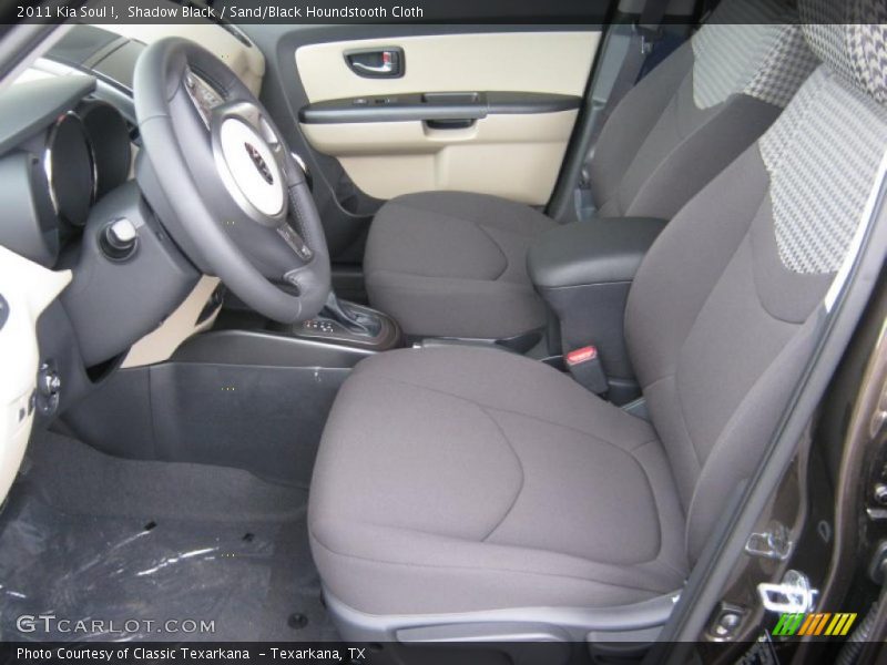 Shadow Black / Sand/Black Houndstooth Cloth 2011 Kia Soul !