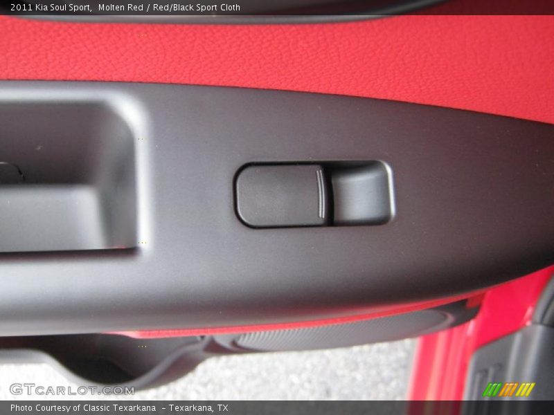 Molten Red / Red/Black Sport Cloth 2011 Kia Soul Sport