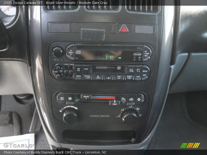 Bright Silver Metallic / Medium Slate Gray 2005 Dodge Caravan SXT