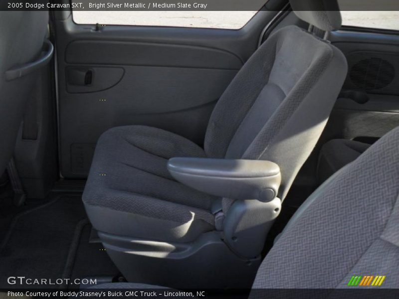 Bright Silver Metallic / Medium Slate Gray 2005 Dodge Caravan SXT