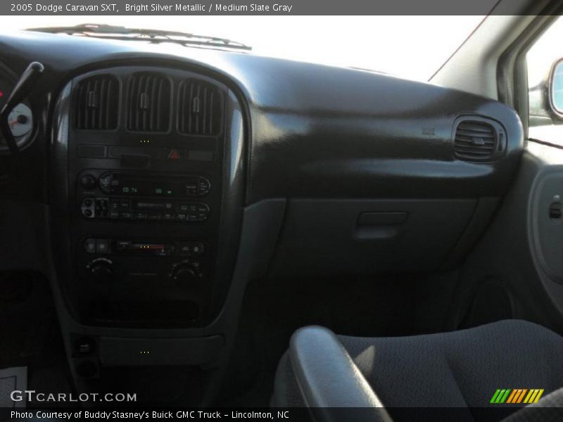 Bright Silver Metallic / Medium Slate Gray 2005 Dodge Caravan SXT
