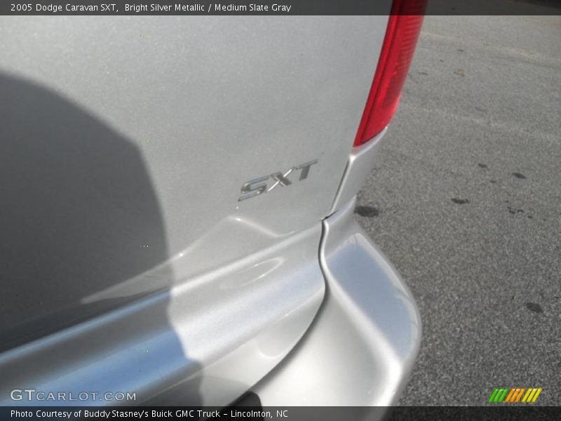 Bright Silver Metallic / Medium Slate Gray 2005 Dodge Caravan SXT
