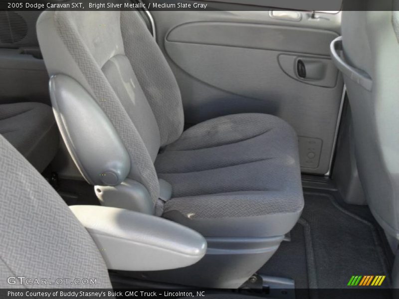 Bright Silver Metallic / Medium Slate Gray 2005 Dodge Caravan SXT