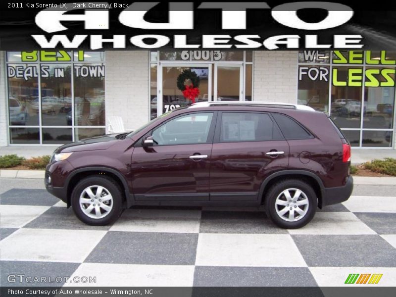 Dark Cherry / Black 2011 Kia Sorento LX