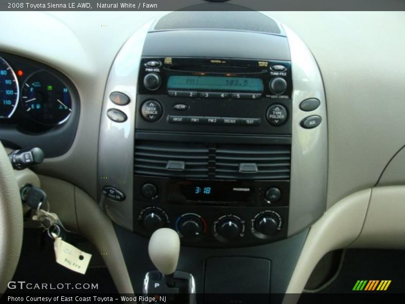 Natural White / Fawn 2008 Toyota Sienna LE AWD