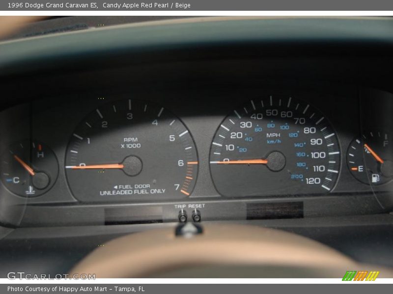 Candy Apple Red Pearl / Beige 1996 Dodge Grand Caravan ES