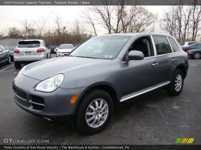 Front 3/4 View of 2004 Cayenne Tiptronic