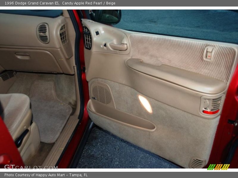 Candy Apple Red Pearl / Beige 1996 Dodge Grand Caravan ES