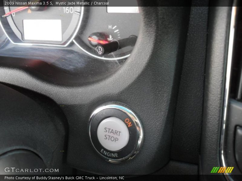 Mystic Jade Metallic / Charcoal 2009 Nissan Maxima 3.5 S