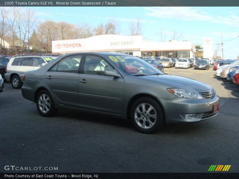 Mineral Green Opalescent / Taupe 2005 Toyota Camry XLE V6