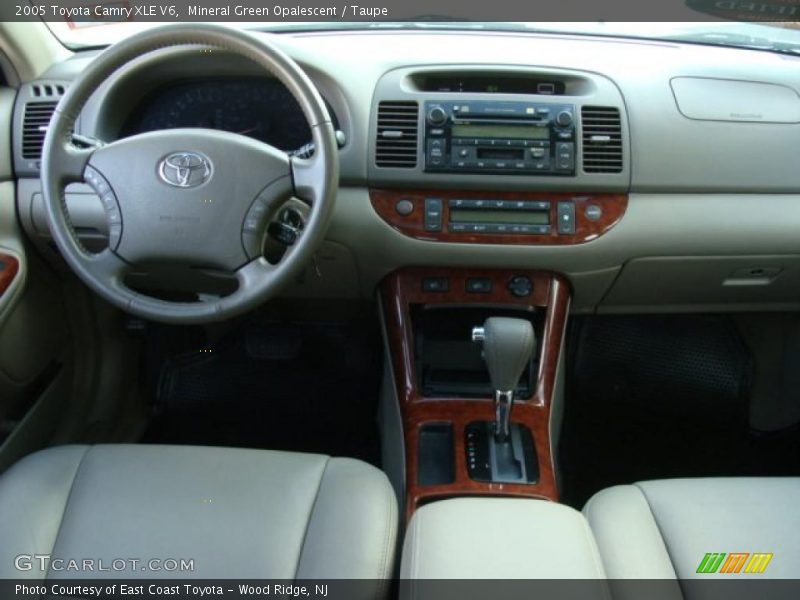 Mineral Green Opalescent / Taupe 2005 Toyota Camry XLE V6