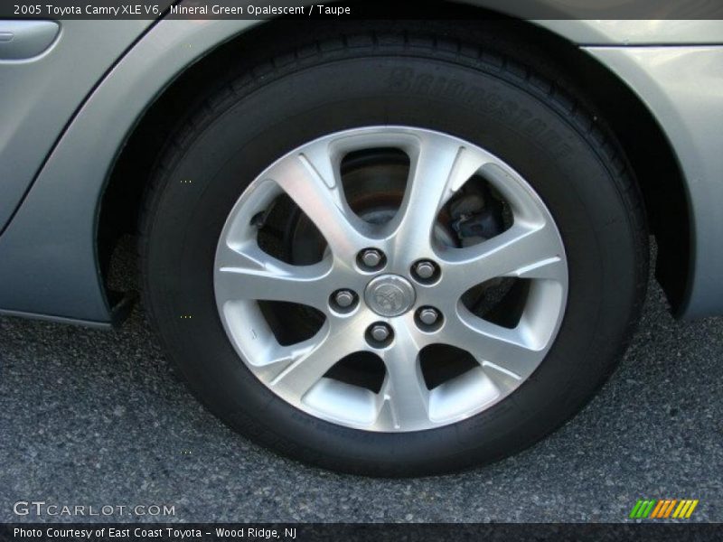 Mineral Green Opalescent / Taupe 2005 Toyota Camry XLE V6